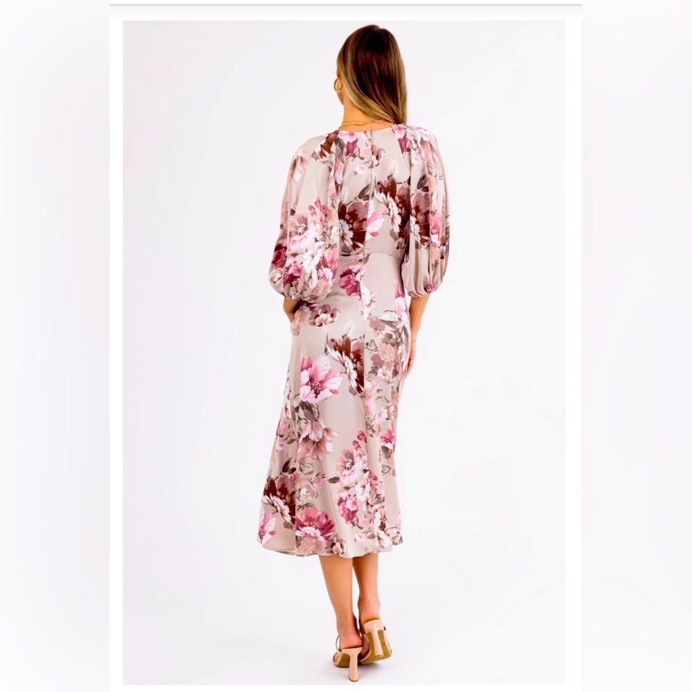 HYFVE Satin Floral V-neck Maxi Dress - Picture 6 of 7